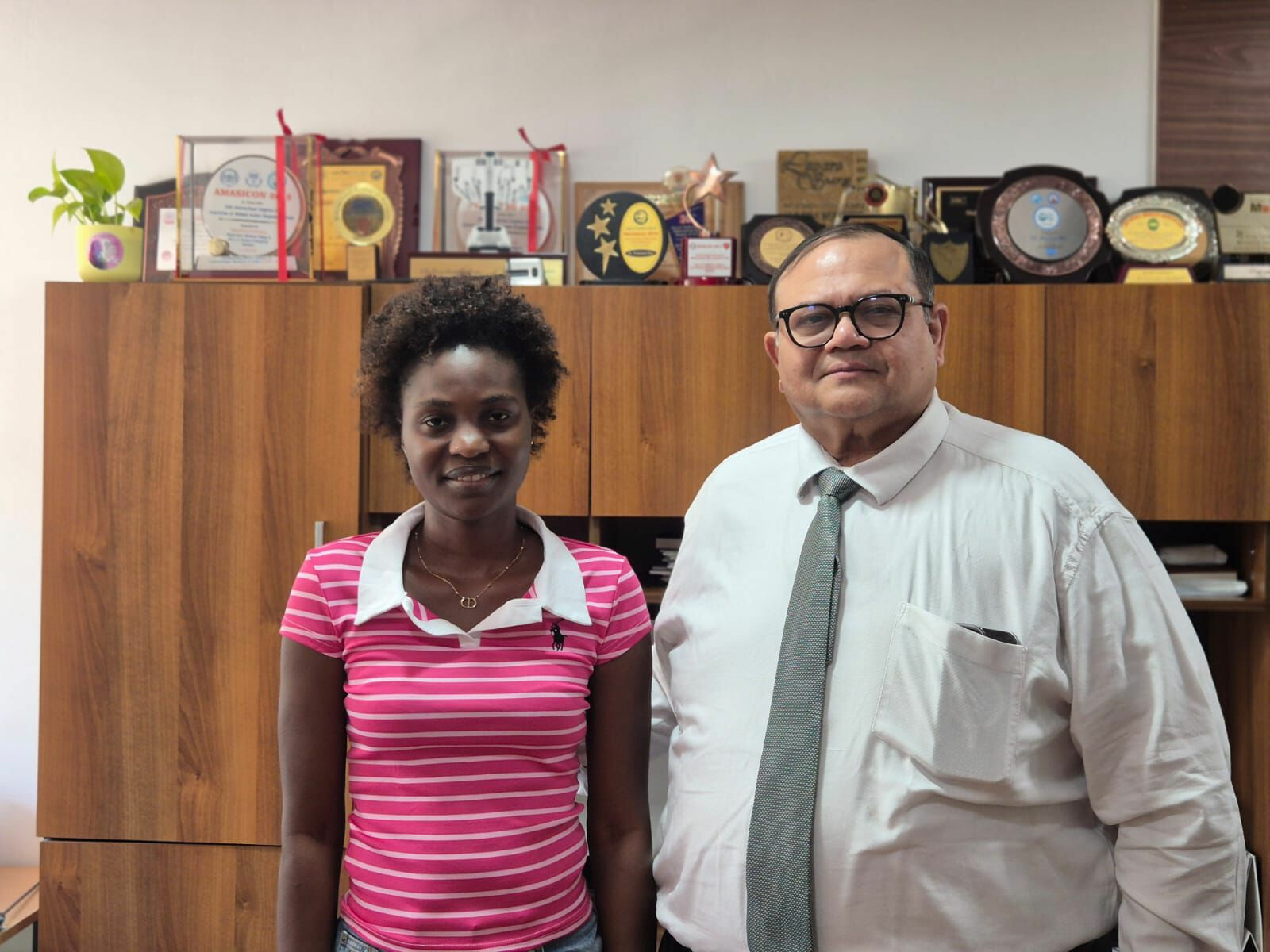 30-Year-Old Kenyan Woman With Rare Tumour Successfully Treated with Robotic Surgery in Mumbai Hospital