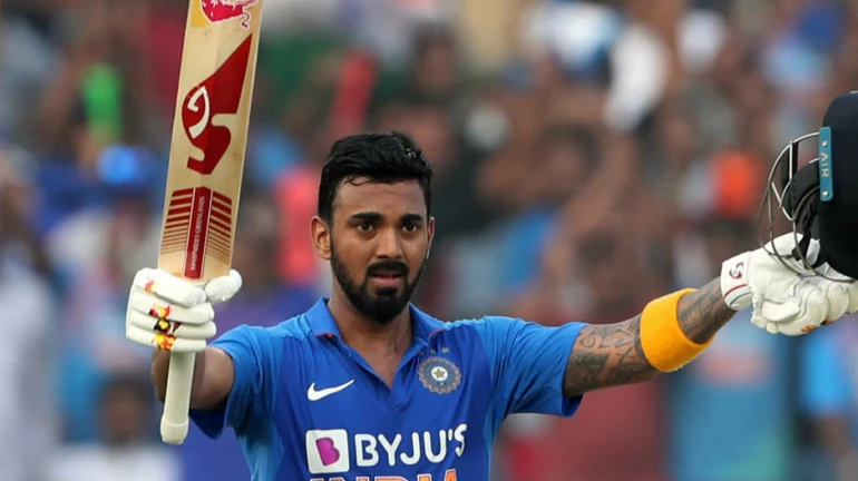 तिसऱ्या कसोटीपूर्वी भारताला धक्का, केएल राहुल मायदेशी परतला तिसऱ्या कसोटीपूर्वी भारताला धक्का, केएल राहुल मायदेशी परतला