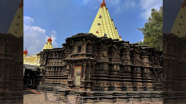 कोल्हापूरच्या अंबाबाई मंदिरात बॉम्ब ठेवल्याचा फोन कोल्हापूरच्या अंबाबाई मंदिरात बॉम्ब ठेवल्याचा फोन