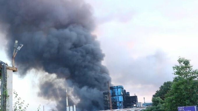 कुर्ला के एक बाजार में लगी आग