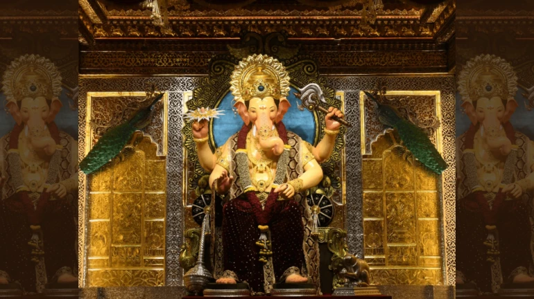 आता लालबागच्या राजाचा प्रसाद ऑनलाइन मिळणार आता लालबागच्या राजाचा प्रसाद ऑनलाइन मिळणार