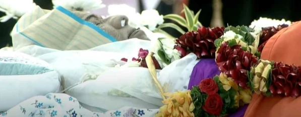 भारताच्या गानकोकीळा लता मंगेशकर अनंतात विलीन