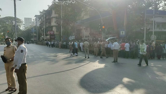 भारताच्या गानकोकीळा लता मंगेशकर अनंतात विलीन