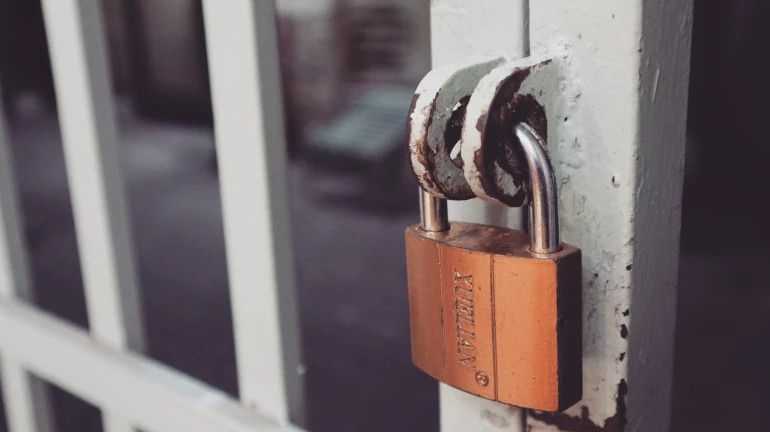 दादर के छबीलदास स्कूल में रसोई अनाधिकृत संचालन के कारण बंद दादर के छबीलदास स्कूल में रसोई अनाधिकृत संचालन के कारण बंद