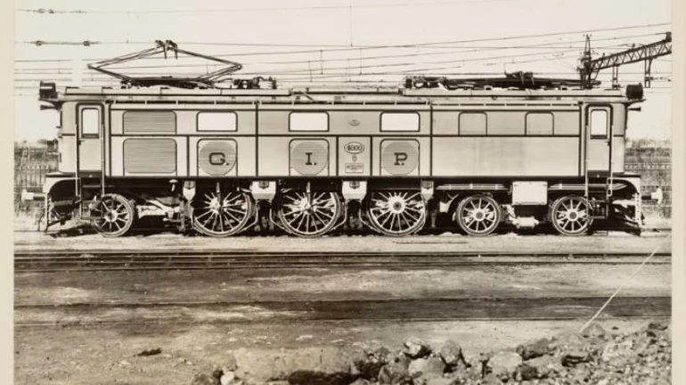 Central Railways marks 92 years of India's first electric loco shed Central Railways marks 92 years of India's first electric loco shed