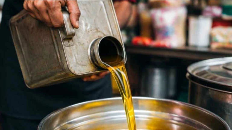Maharashtra Puts Loose Edible Oil Ban on Hold for One Year Maharashtra Puts Loose Edible Oil Ban on Hold for One Year