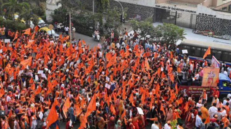 Shiv Sena takes a dig at BJP over 'love-jihad' morcha Shiv Sena takes a dig at BJP over 'love-jihad' morcha