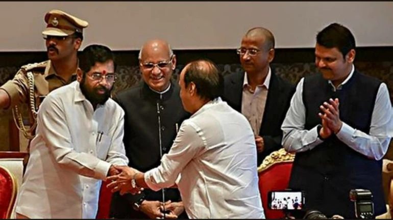 अजित पवारांसोबत गेलेले राष्ट्रवादीचे 9 मंत्री धोक्यात, जयंत पाटील म्हणाले... अजित पवारांसोबत गेलेले राष्ट्रवादीचे 9 मंत्री धोक्यात, जयंत पाटील म्हणाले...