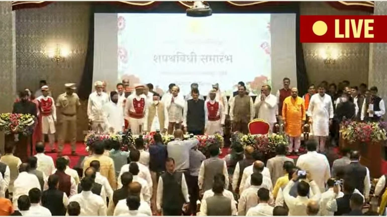 महाराष्ट्र मंत्रिमंडल का विस्तार, 18 मंत्रियों ने ली शपथ