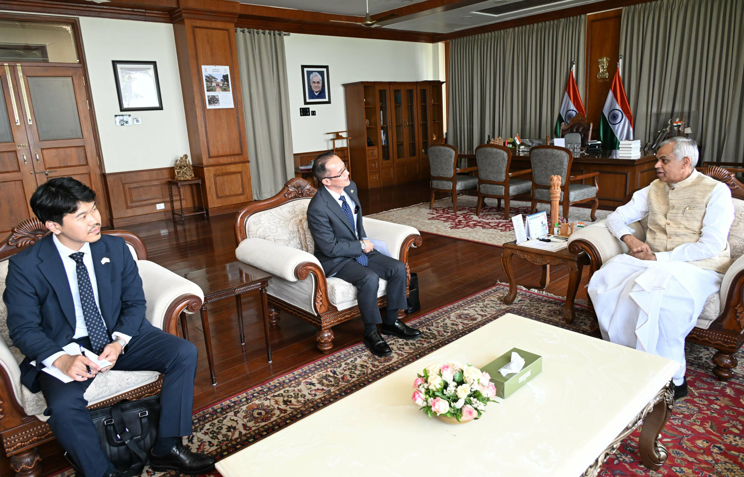 Mumbai: Consuls of Japan, Finland, and China Meet Governor Acharya Devvrat; EV Ventures in Focus