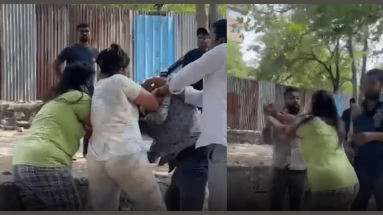 शिवसेना उबाठा नेते महेश कोटियाल यांच्यावर दोन महिलांचा हल्ला शिवसेना उबाठा नेते महेश कोटियाल यांच्यावर दोन महिलांचा हल्ला