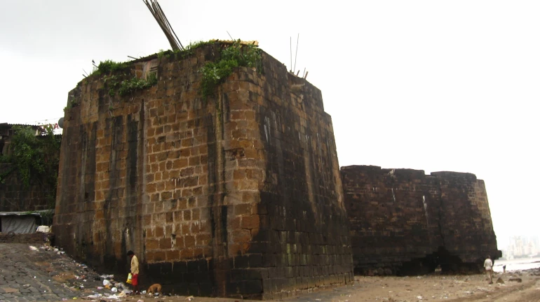 Mahim Fort in Mumbai to be Restored as a Tourist Attraction After Slums Cleared
