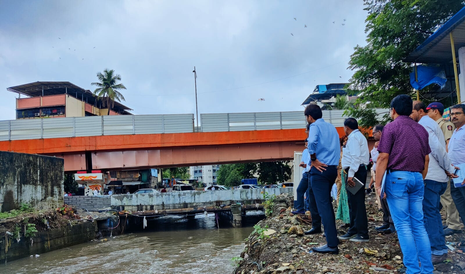 Thane: Heavy vehicles gets diversion near Kapurbawdi and Majiwda junctions; Traffic improves