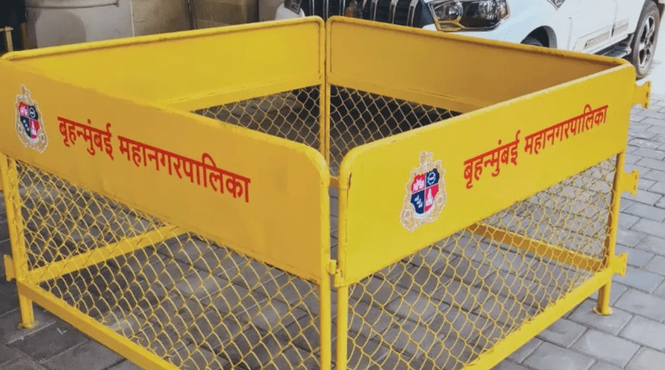 BMC to Roll Out Manhole Rail Guard Pilot Project in Kurla and Sakinaka To Improve Pedestrian Safety