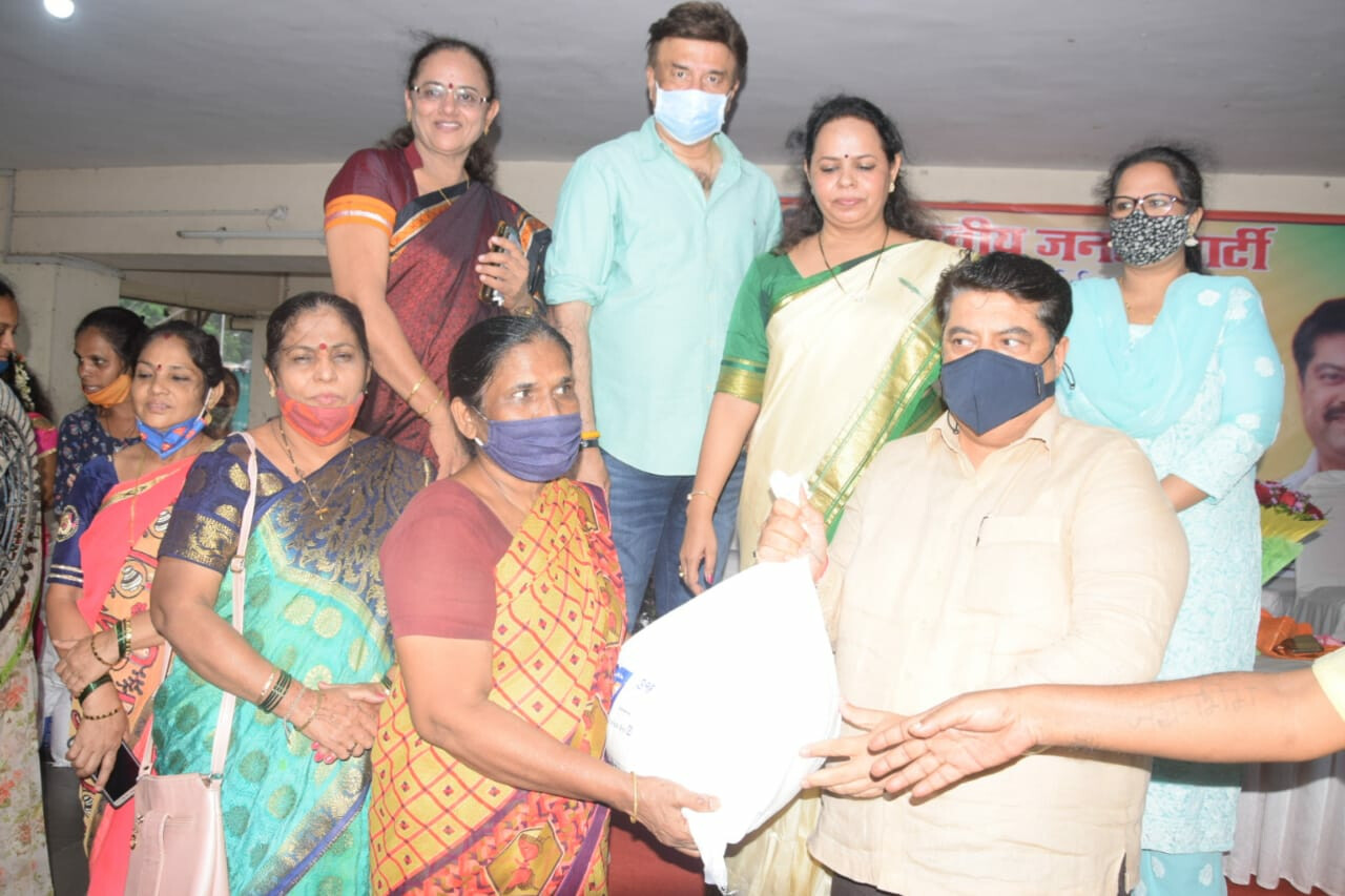 जरूरतमंद की मदद करना यह बीजेपी का उद्देश्य - सांसद मनोज कोटक