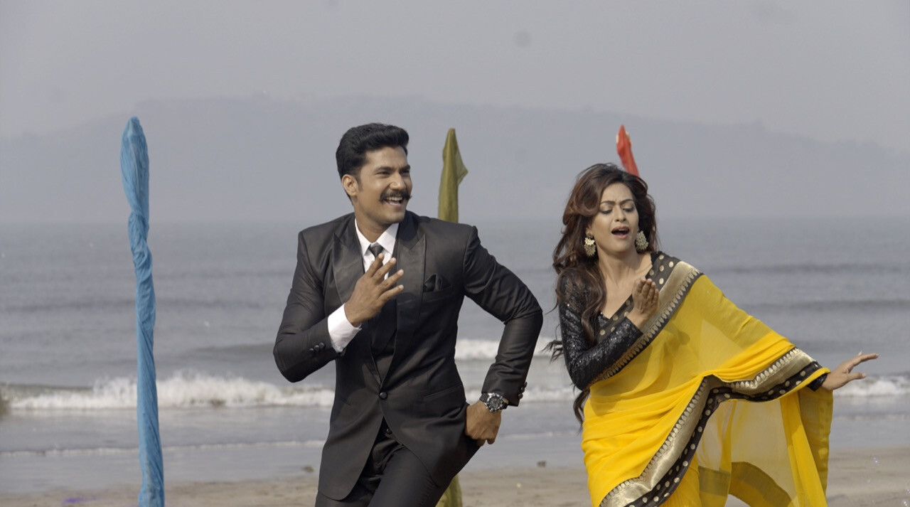 शीतल-अभिजीतचं लव्ह साँग 'लंडनचा राजा...'