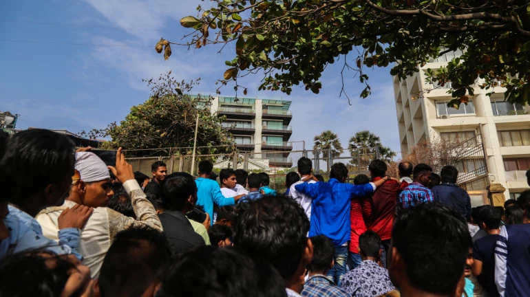 Mannat break in row: Security audit of Shah Rukh Khan's bungalow will be done Mannat break in row: Security audit of Shah Rukh Khan's bungalow will be done