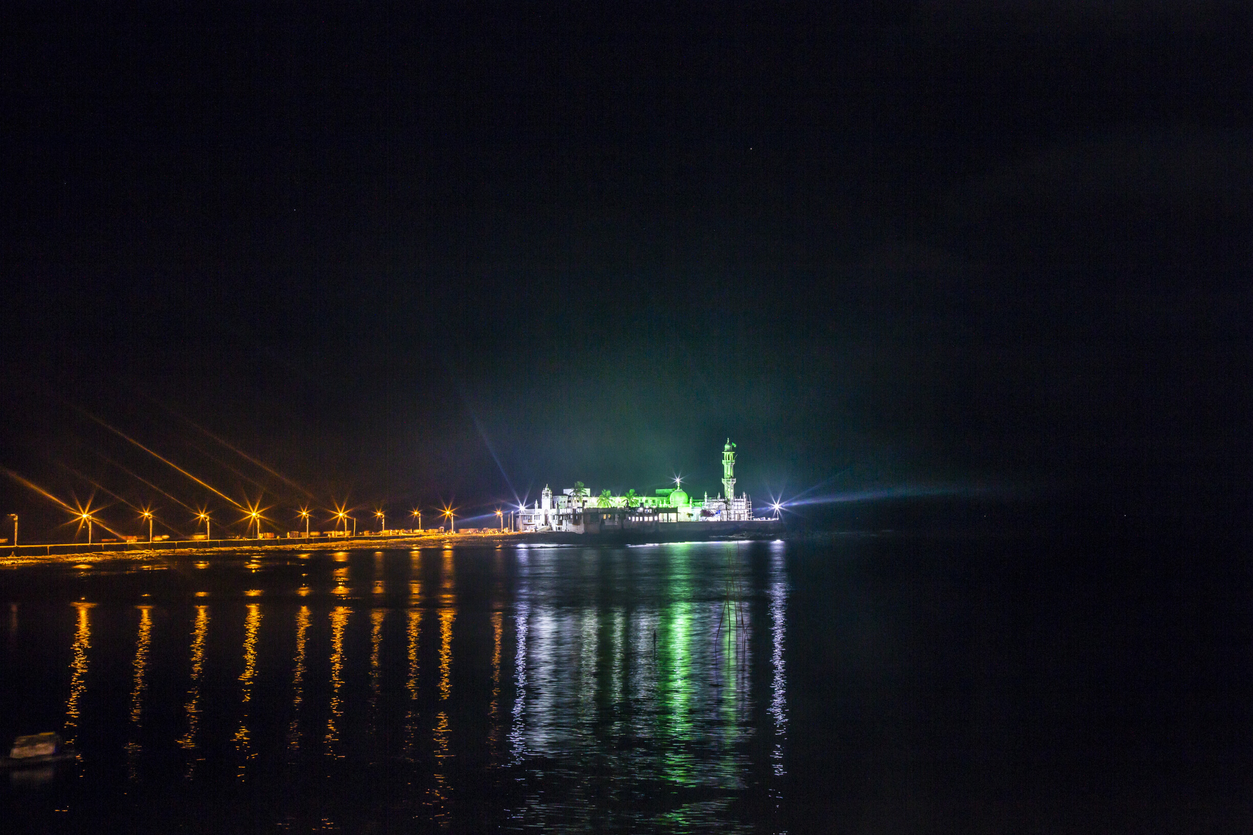 BMC plans to set up daily laser show at Worli