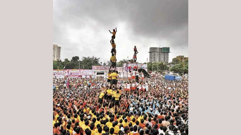 Mumbai Police Issue Over 10,000 E-Challans on Dahi Handi Day, Collects INR 1.13 Cr