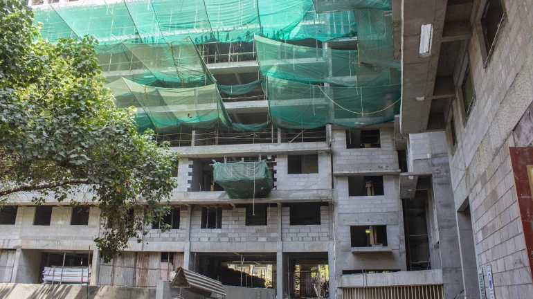 Thane: Lift in an under-construction building collapses; Six workers die Thane: Lift in an under-construction building collapses; Six workers die