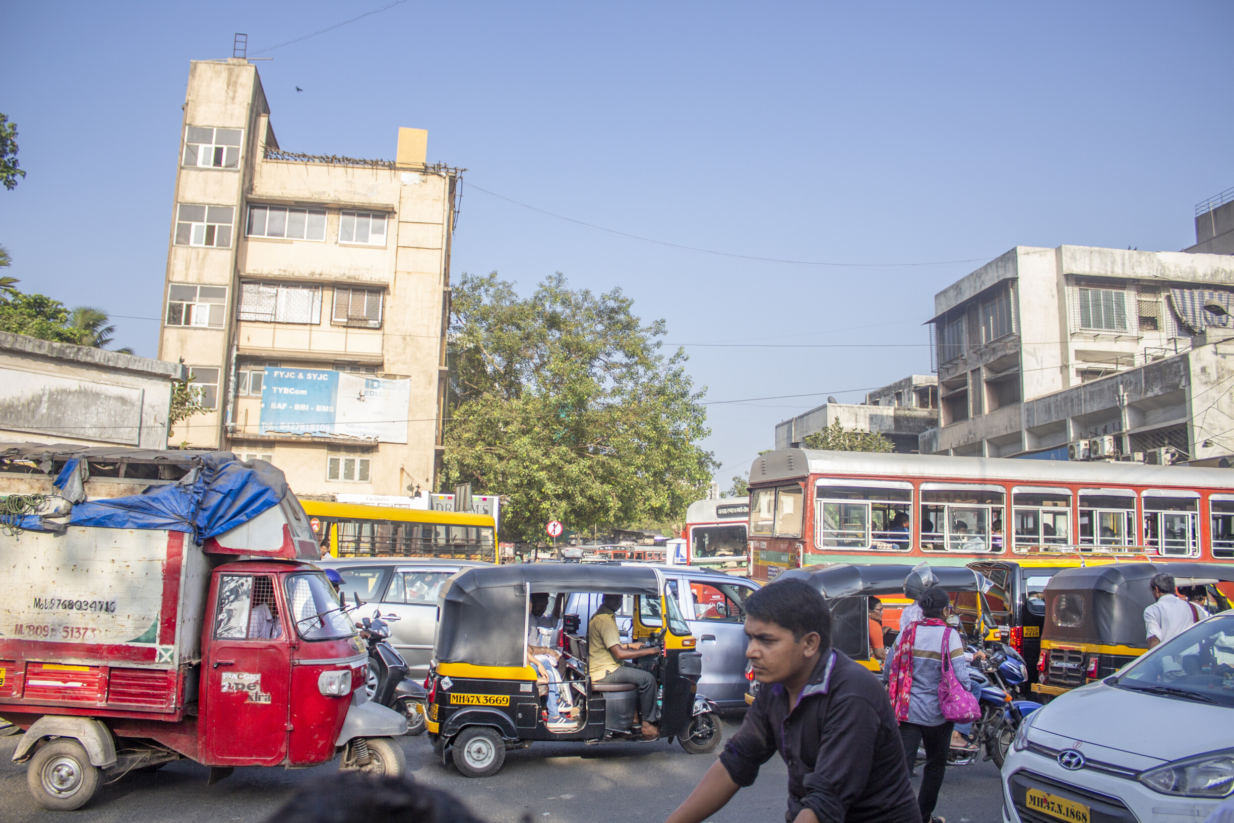 Unlock Phase-2:  On day 1, traffic in Mumbai up by 10%