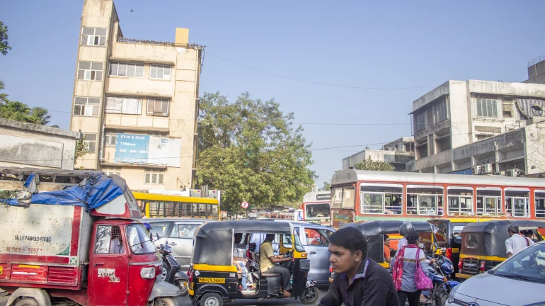 Unlock Phase-2: On day 1, traffic in Mumbai up by 10% Unlock Phase-2: On day 1, traffic in Mumbai up by 10%