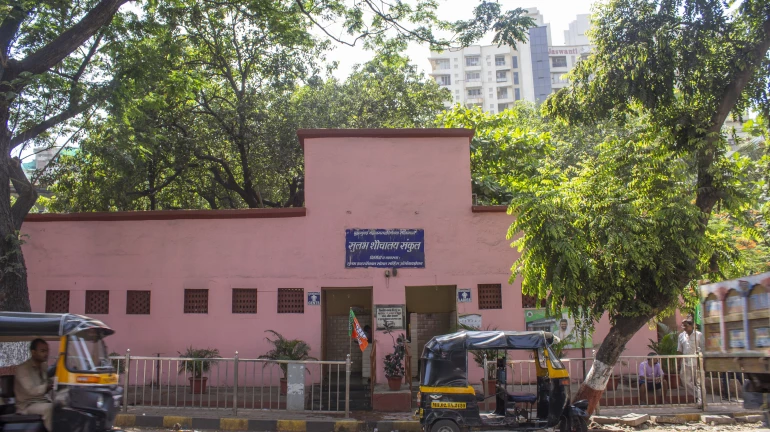 Mumbai Has Only 3,237 Public Washrooms for Women! Mumbai Has Only 3,237 Public Washrooms for Women!