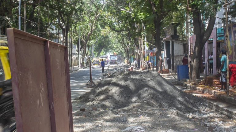 BMC Sets 240-Day Deadline to Complete 397 km of Road Concretisation in Suburbs BMC Sets 240-Day Deadline to Complete 397 km of Road Concretisation in Suburbs