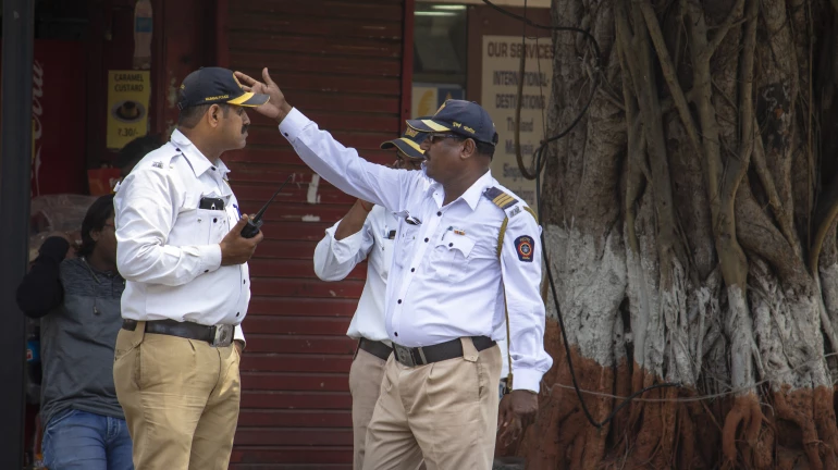 Mumbai: Action taken against 2,263 motorists for violating traffic rules Mumbai: Action taken against 2,263 motorists for violating traffic rules