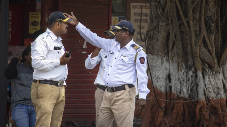 25 bikers caught riding on Ghatkopar-Mankhurd Link Road flyover 25 bikers caught riding on Ghatkopar-Mankhurd Link Road flyover