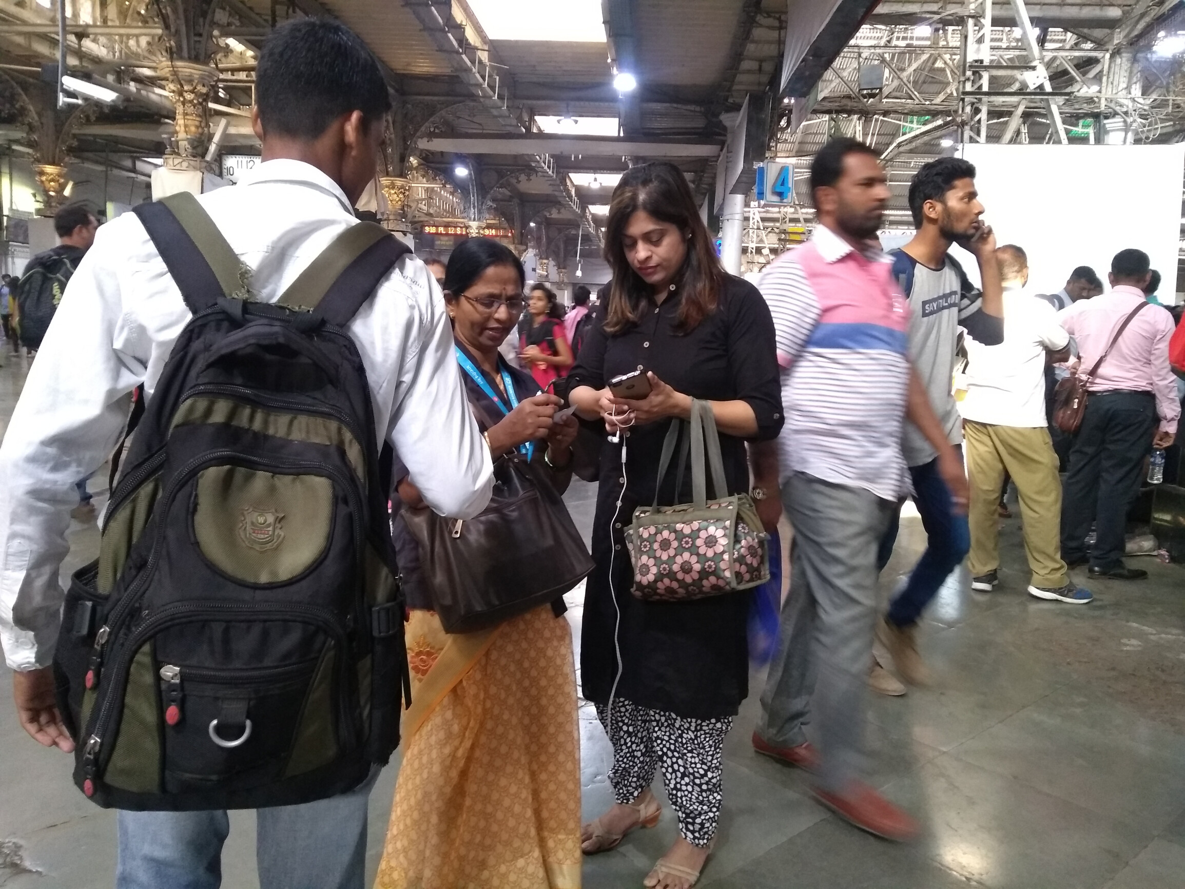 CR collects a fine of INR 15 lakhs from 3,000 commuters with fake IDs