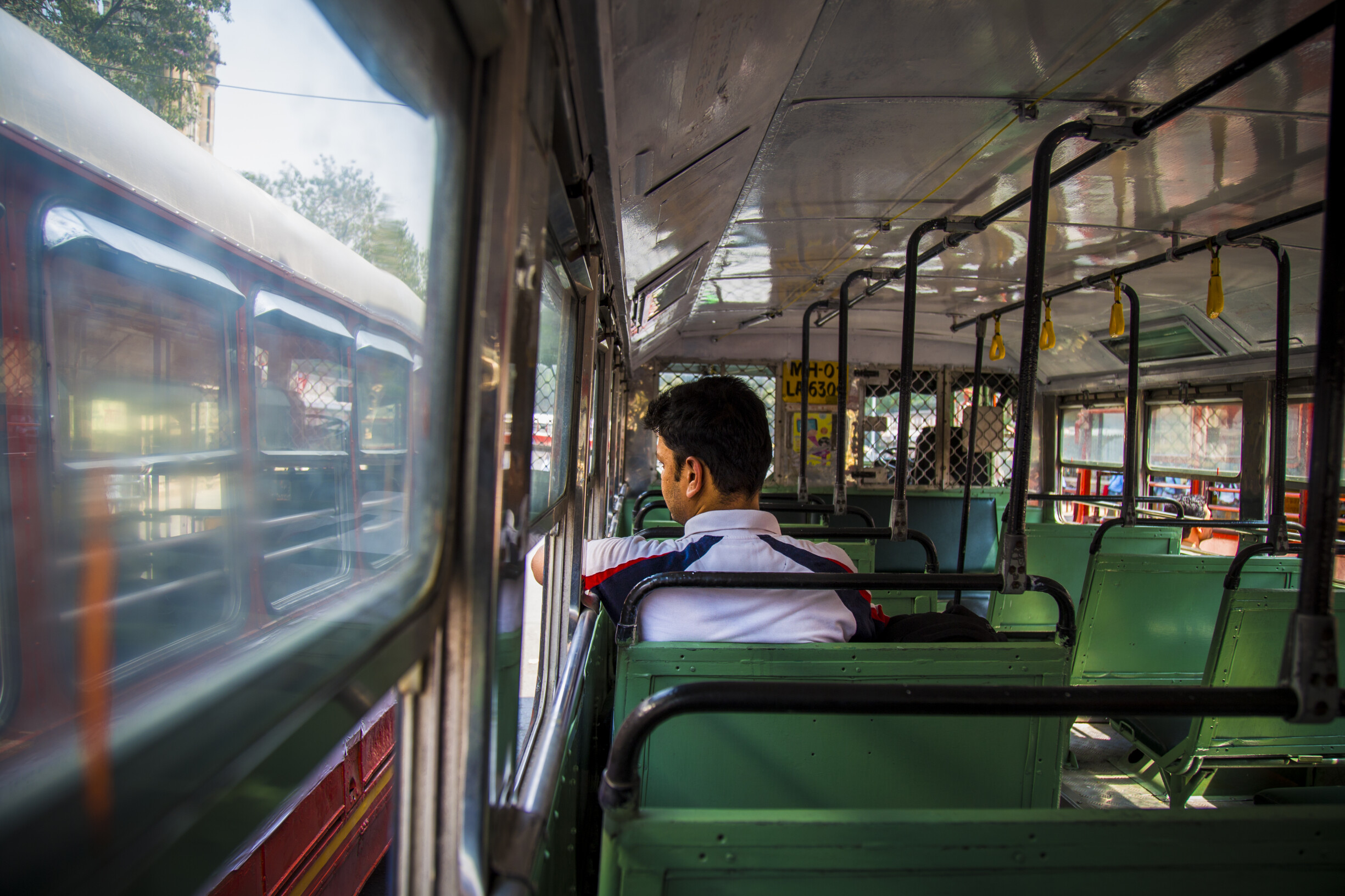 वांद्रे रेल्वे स्टेशन-वांद्रे कॉलनी मेट्रो स्टेशन दरम्यान बस सेवा सुरू