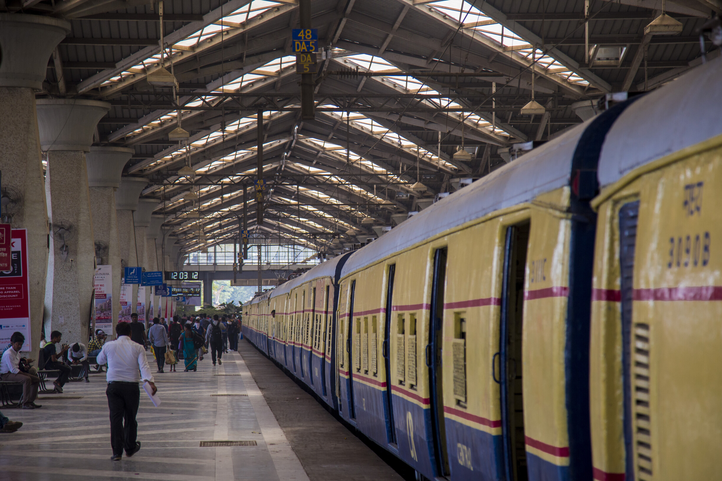 सीएसएमटी-पनवेल उन्नत मार्गाच्या कमाला मिळणार गती