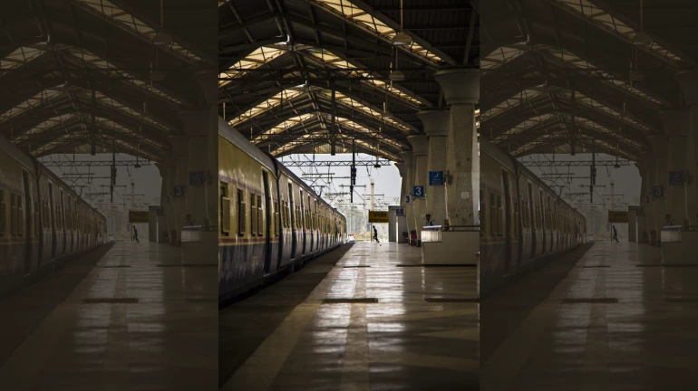 मध्य रेलवे पर 8 स्टेशनों पर ट्रेनों का प्रायोगिक ठहराव
