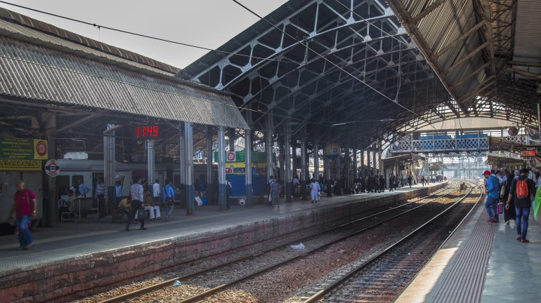 मुंबई: पश्चिम रेलवे बांद्रा टर्मिनस से इन  3 स्टेशनों तक चलाएगी होली स्पेशल ट्रेन