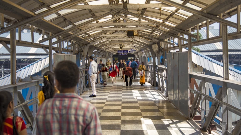 Central Railway launches 'Smart Sahelee' for women commuters Central Railway launches 'Smart Sahelee' for women commuters