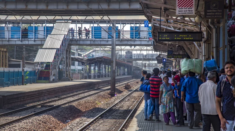 विरार से डहाणू रोड लोकल ट्रेन से यात्रा करेनावालो के लिए जरुरी खबर विरार से डहाणू रोड लोकल ट्रेन से यात्रा करेनावालो के लिए जरुरी खबर