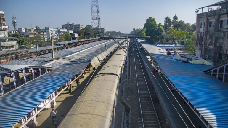 दिल्ली में कोरोना का फिर बढ़ा प्रकोप, थम सकती है मुंबई-दिल्ली रेलवे और विमानसेवा?