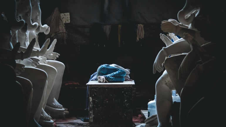 मुंबई- बीएमसी ने गणेश मूर्ति बनाने के लिए 990 टन शाडू मिट्टी निःशुल्क दी मुंबई- बीएमसी ने गणेश मूर्ति बनाने के लिए 990 टन शाडू मिट्टी निःशुल्क दी