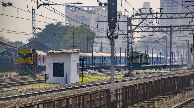 पुणे-मुंबई एक्सप्रेस ट्रेनों के लिए सीजनल पास 22 मार्च से शुरू होंगे