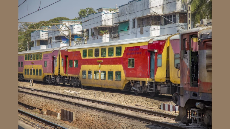 ख्रिसमससाठी कोकण रेल्वेवर विशेष ट्रेन ख्रिसमससाठी कोकण रेल्वेवर विशेष ट्रेन