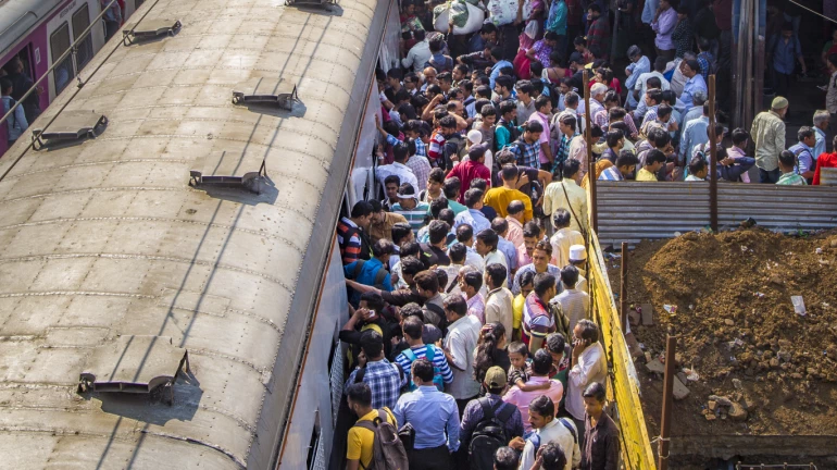 Mumbai: Will local train services shut for general public again?