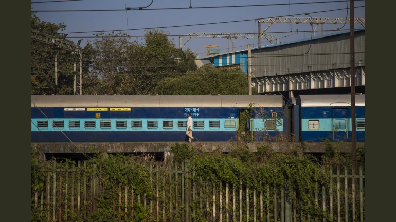 होली के लिए वाराणसी और पटना के लिए विशेष ट्रेन होली के लिए वाराणसी और पटना के लिए विशेष ट्रेन