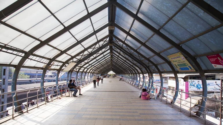 No changes in the local train schedule, lockdown unlikely in Mumbai: BMC chief IS Chahal No changes in the local train schedule, lockdown unlikely in Mumbai: BMC chief IS Chahal