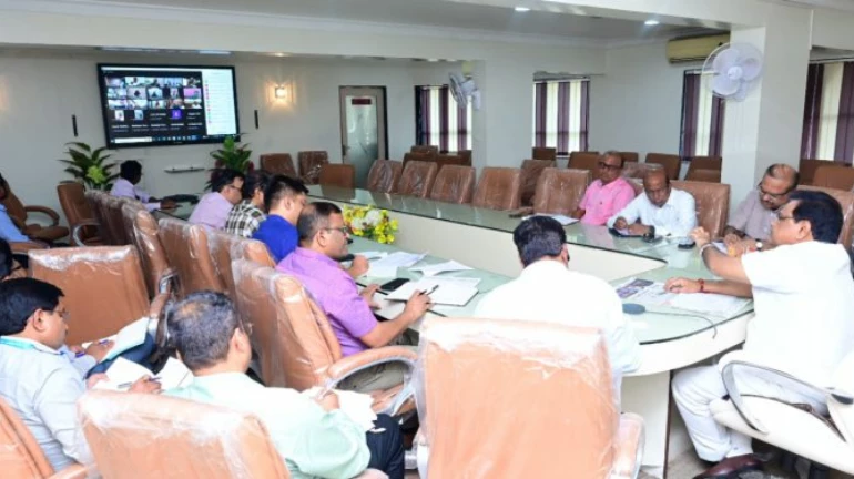 मुंबई - खसरे के संक्रमण को देखते हुए पांच साल से कम उम्र के बच्चों पर विशेष ध्यान देने का निर्देश मुंबई - खसरे के संक्रमण को देखते हुए पांच साल से कम उम्र के बच्चों पर विशेष ध्यान देने का निर्देश