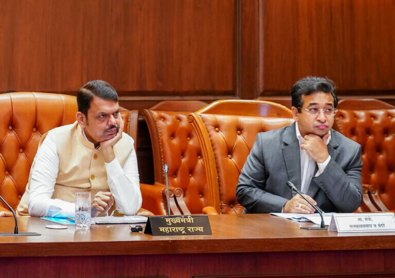 वॉटर पैसेंजर ट्रांसपोर्ट के लिए वॉटर मेट्रो प्रोजेक्ट तीन फेज़ में लागू किया जाएगा – मुख्यमंत्री देवेंद्र फडणवीस