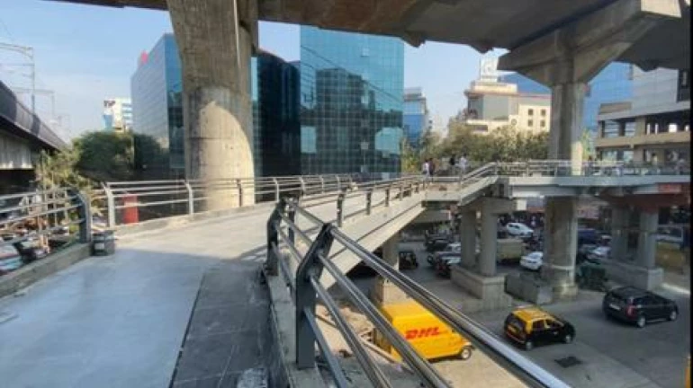 मेट्रो 1 आणि मेट्रो 7 मार्गांना जोडणारा फूट ओव्हर ब्रीज 15 दिवसात तयार
