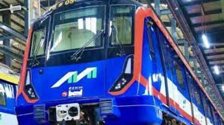 मुंबई-  मेट्रो 7 रुट पर दो फुटब्रिज जनता के लिए शुरु