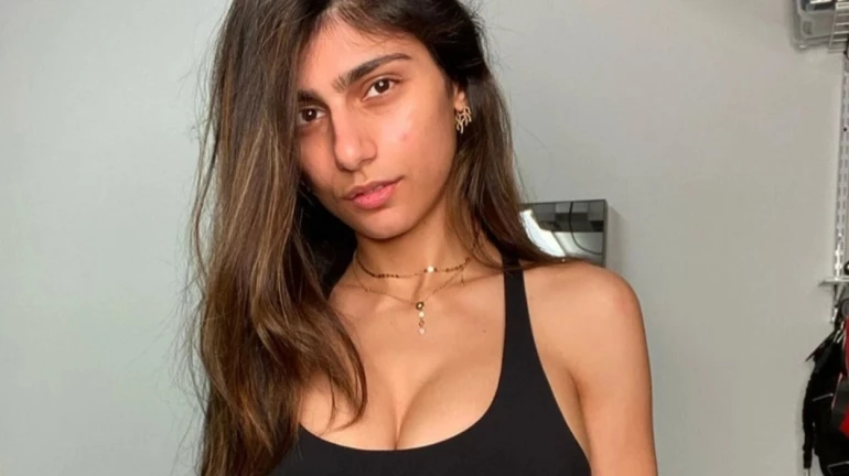 पोर्न स्टार मिया खलीफा भी किसान आंदोलन के समर्थन में पोर्न स्टार मिया खलीफा भी किसान आंदोलन के समर्थन में