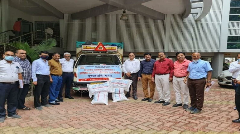 राज्यातील पूरग्रस्तांना MIDCकडून मदतीचा हात राज्यातील पूरग्रस्तांना MIDCकडून मदतीचा हात